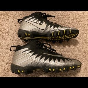 Youth Football Cleats